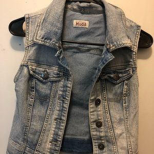Worn mudd vest. Size XS.